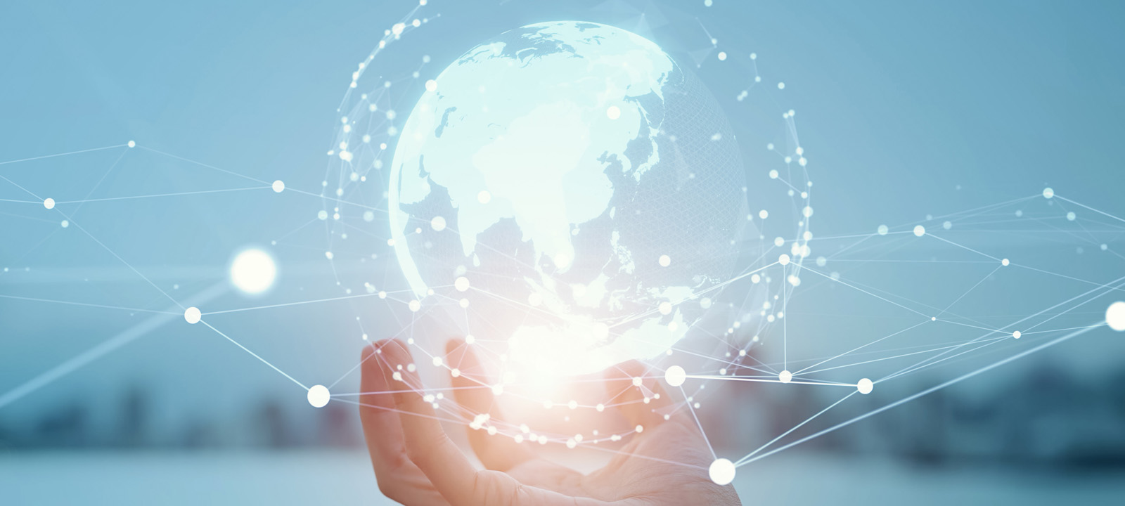 <p>Creating&nbsp;<strong>sustainable <br />products&nbsp;</strong>and <br />supply chains</p>